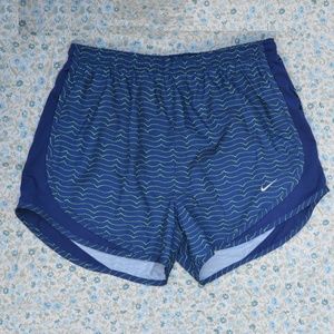 Nike Tempo Blue Green Print Heartbeat Pulse Small